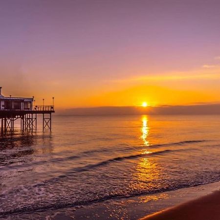 Beautiful Seafront Studio Apartment クリーソープス エクステリア 写真